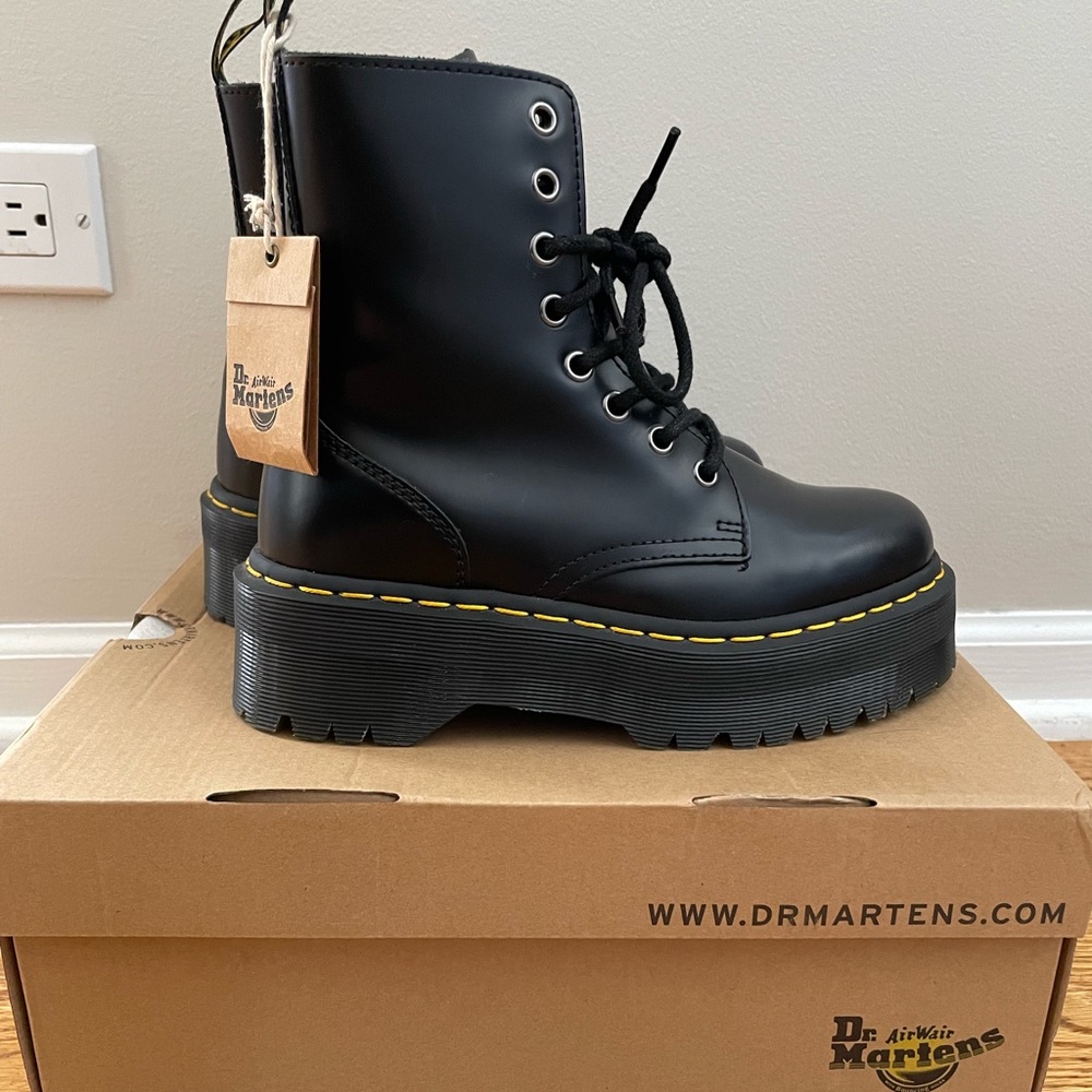 Dr. Martens Jadon Women’s size 37 (US 5/6)